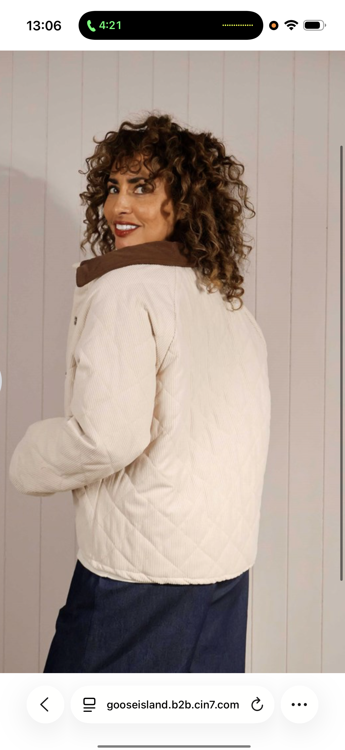 Goose Island Quilted Style Jacket