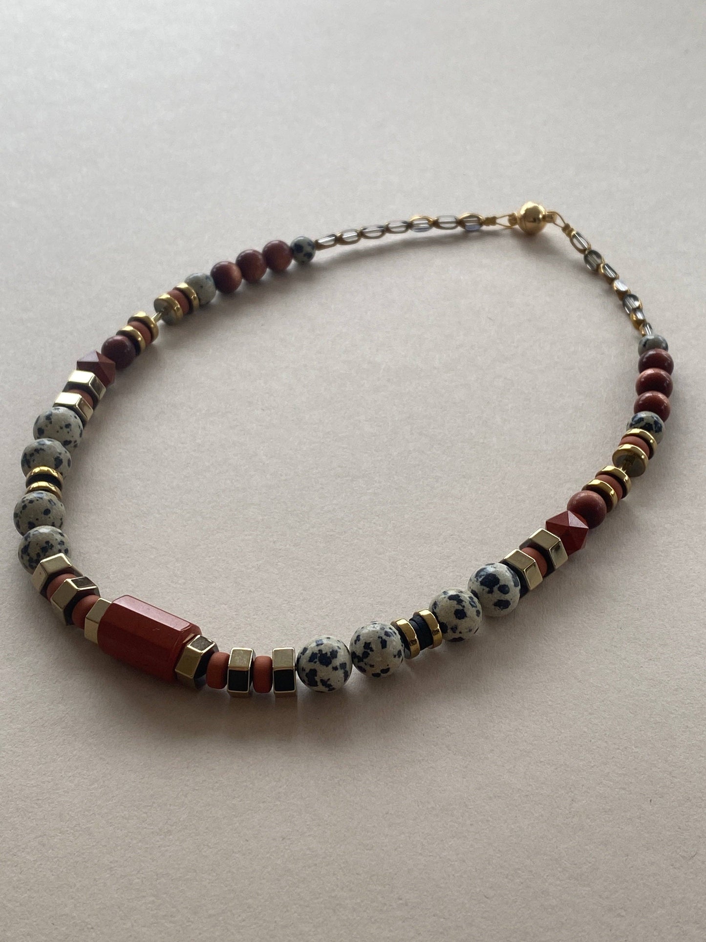 Gist - Dalmatian Jasper & Sandstone barrel necklace BDL02