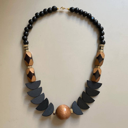 Gist - Statement necklace, Hematite, painted wood and acrylic MRL03