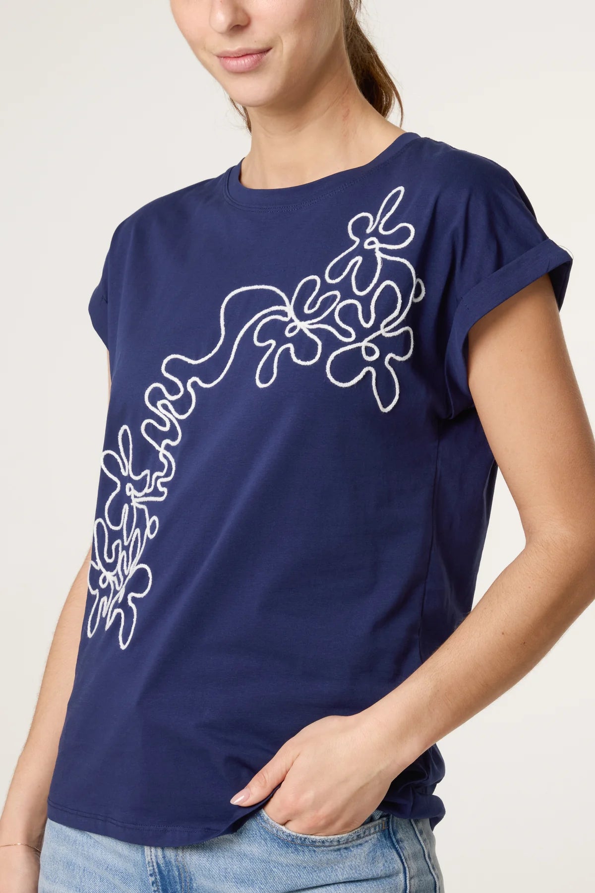 Merry Embroidered Flower T-shirt