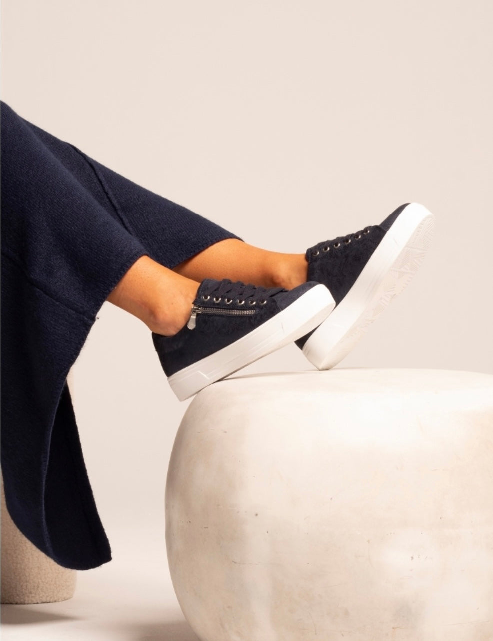 Lunar Haywood Trainer