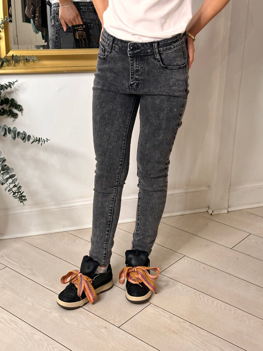 Zoe Washed Skinny jeans