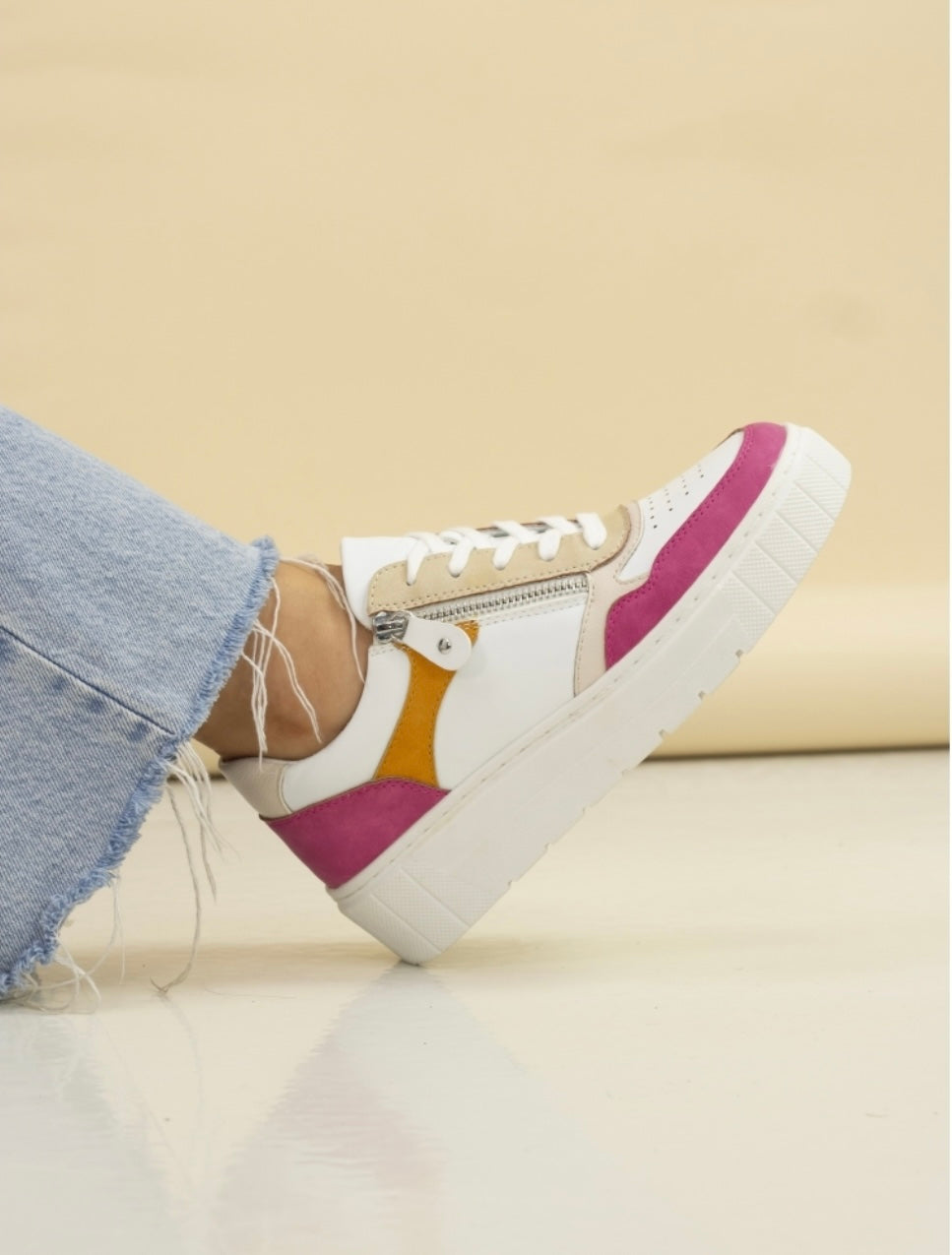 Lunar Monroe Trainer