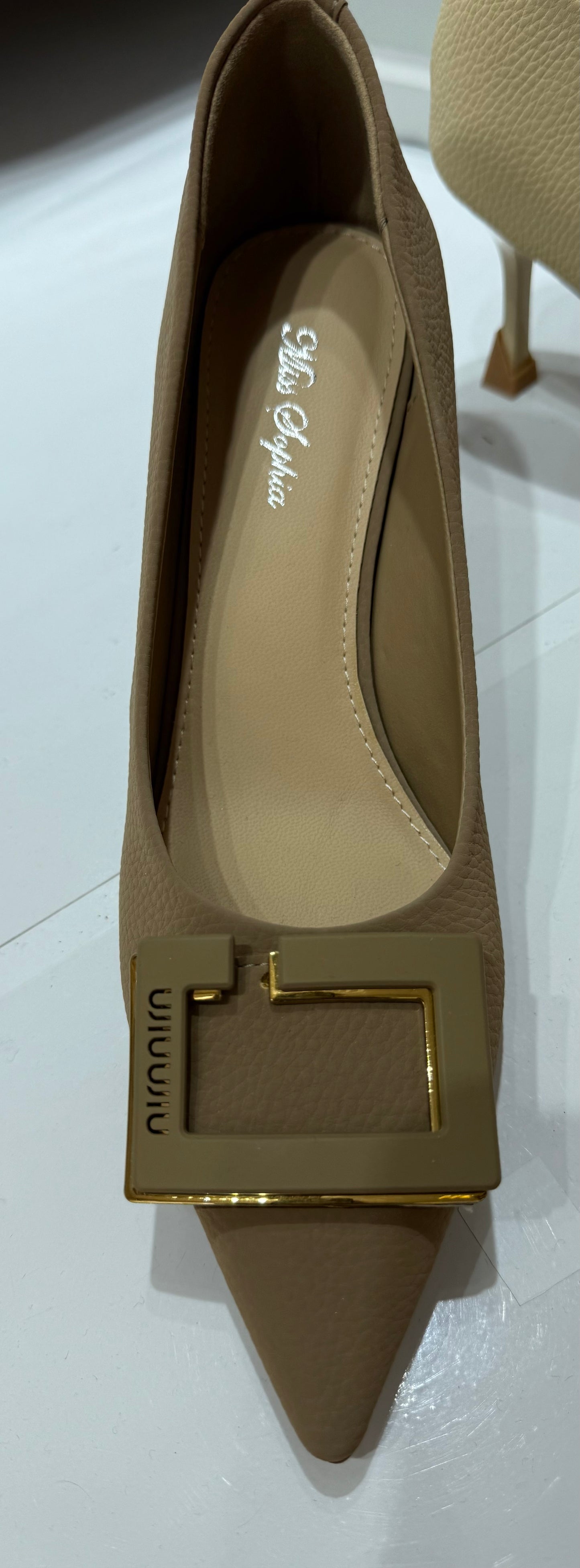 Roma Classic Court Shoe