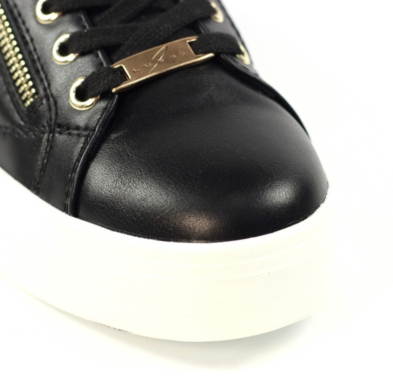Lunar Tonga Training Shoe